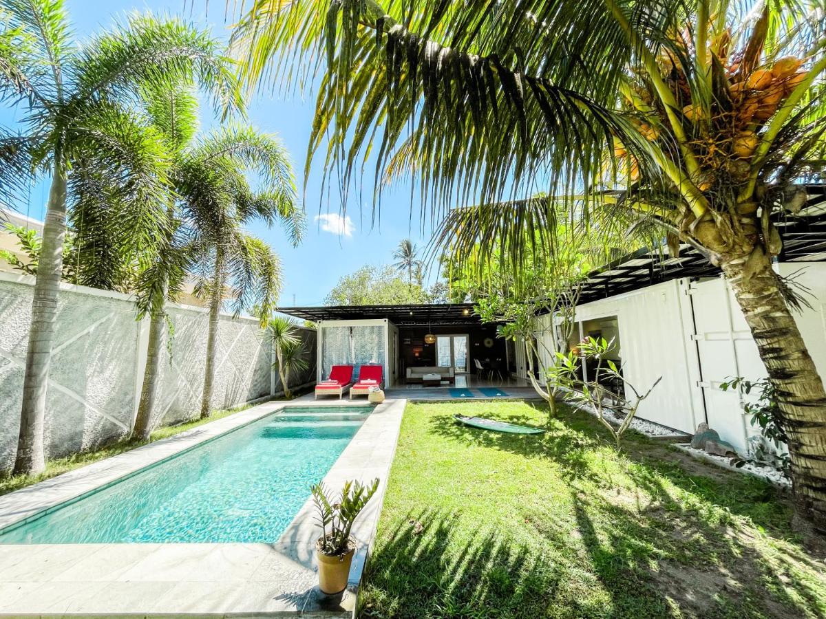 Villa Kotak Surfers Escape Reopening Rates Apply Now Selong Belanak Esterno foto