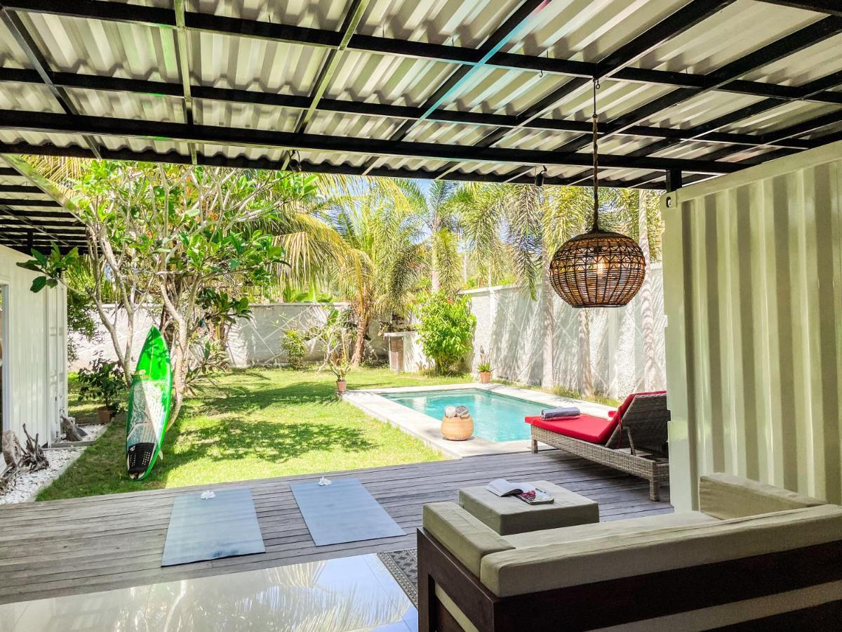 Villa Kotak Surfers Escape Reopening Rates Apply Now Selong Belanak Esterno foto