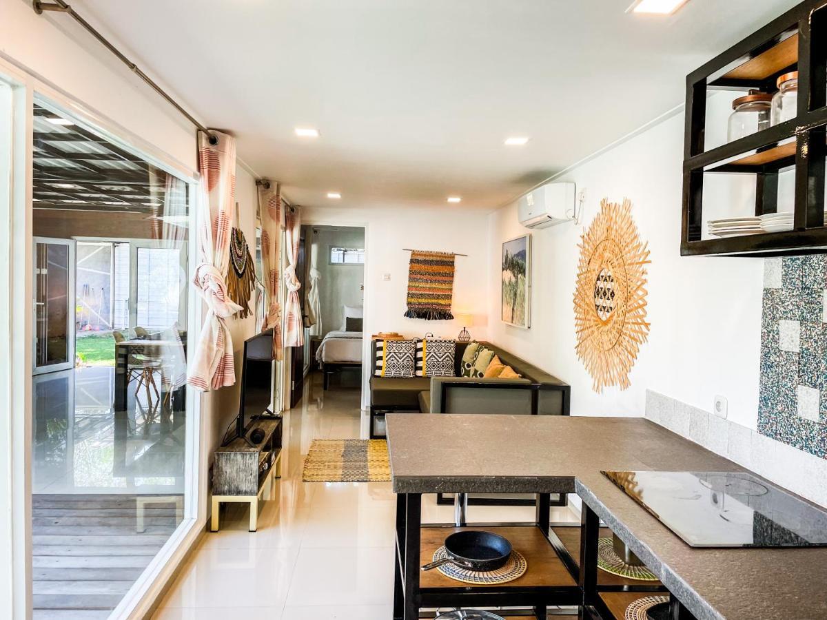 Villa Kotak Surfers Escape Reopening Rates Apply Now Selong Belanak Esterno foto